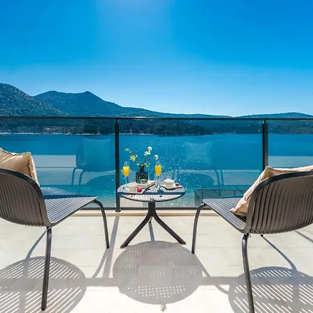 Sol Del Mar Villa