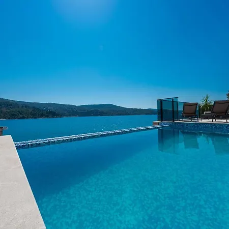 Sol Del Mar Villa Slano