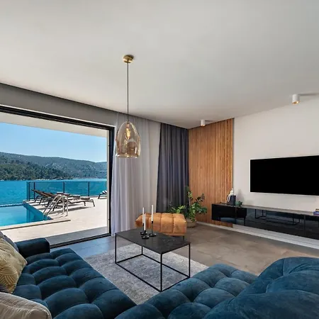 Sol Del Mar Villa
