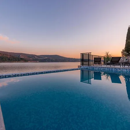 Sol Del Mar * سلانو