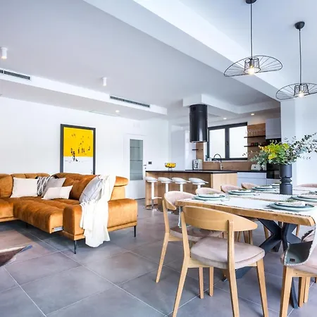 فيلة Sol Del Mar سلانو